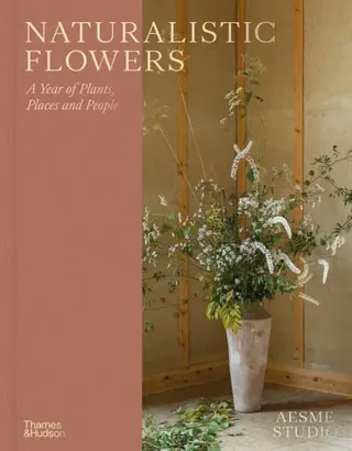 Naturalistic Flowers