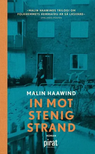 In mot stenig strand