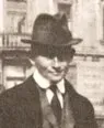 Som att gräva skyddsrum med naglarna i ett världskrig : brev 1921 - juli 1922
