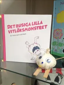 Det busiga lilla vitlöksmonstret- En bok som stinker